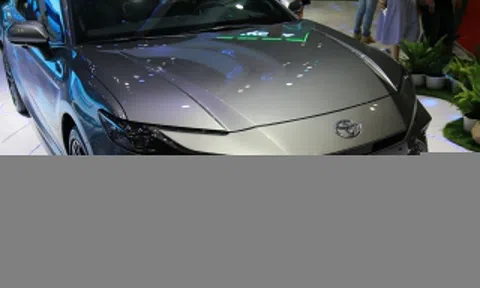 Phân khúc nào xe hybrid bán chạy hơn cả xe xăng?