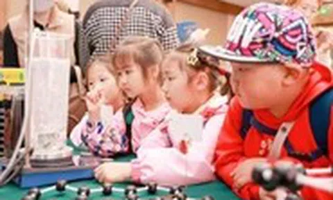 Làn sóng cấm trẻ em dùng mạng xã hội - Kỳ 5: Trung Quốc bảo vệ 'thế hệ bản địa Internet'