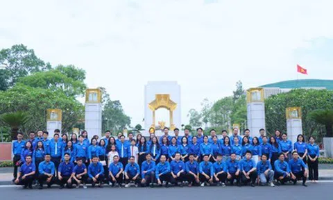 Tuổi trẻ sinh hoạt chính trị kỷ niệm ngày sinh Chủ tịch Hồ Chí Minh