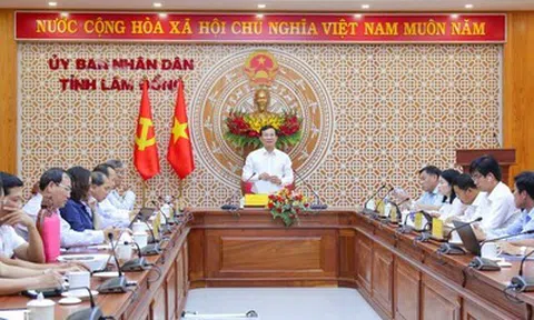 Lâm Đồng phấn đấu hoàn thành 2 trường nội trú vùng biên trước năm học mới