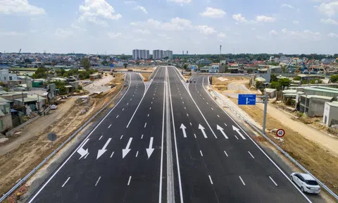 Đề xuất phạt đến 6 triệu đồng nếu chuyển làn quá 'gắt' trên cao tốc