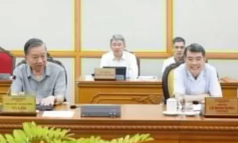 Bộ Chính trị đánh giá 3 năm thực hiện nghị quyết phát triển TP.HCM
