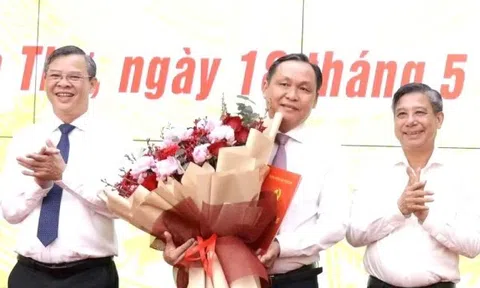 Công bố quyết định của Thủ tướng phê chuẩn Phó chủ tịch UBND TP Cần Thơ