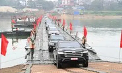 Thủy điện Sông Lô 8B xả lũ, cầu phao Đoan Hùng tạm dừng hoạt động