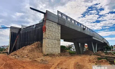 Nguyên nhân khiến dự án cầu vượt gần 200 tỷ đồng ở Quảng Trị khó về đích đúng hẹn
