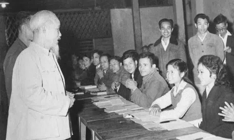Vận dụng tư tưởng Hồ Chí Minh về đại đoàn kết trong giai đoạn phát triển mới