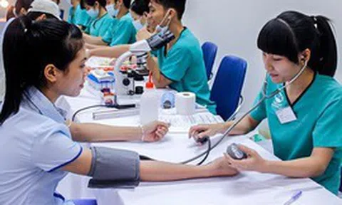Từ năm 2026, tổ chức khám sức khỏe định kỳ miễn phí cho người dân