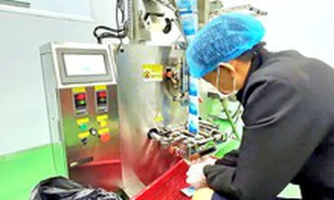 Từ thuốc giả, sữa giả đến chất cấm trong thực phẩm chức năng: Lỗ hổng ở đâu?