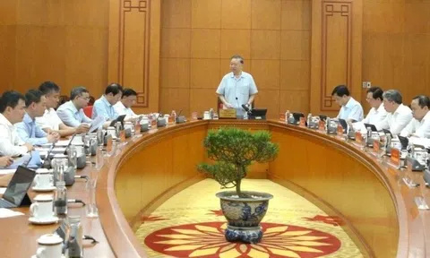 Tổng Bí thư, Chủ tịch nước yêu cầu đầu tư trọng tâm cho công nghệ lượng tử