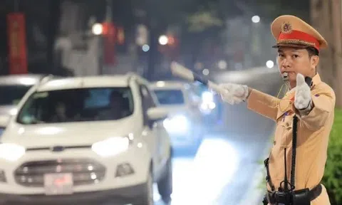 Hà Nội phân luồng giao thông để thi công hệ thống chiếu sáng
