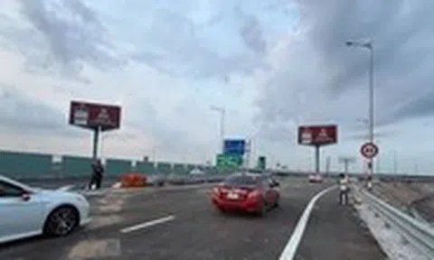 Xe đi cao tốc TP.HCM - Long Thành đã bắt đầu đi tuyến T2 để vào cao tốc Biên Hòa - Vũng Tàu