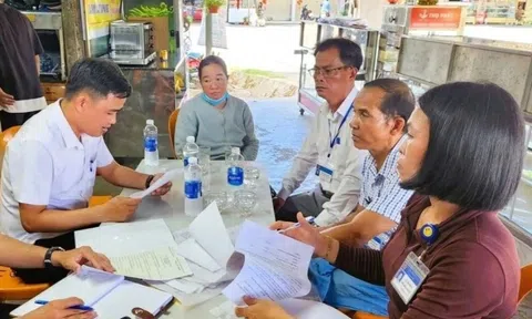 Tiệm bánh mì ở Quảng Trị bị tạm đình chỉ sau vụ phát hiện dòi trong xôi
