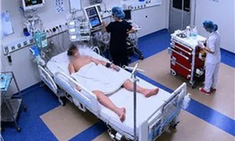 Cứu sống bé trai nhiễm viêm màng não mủ nặng
