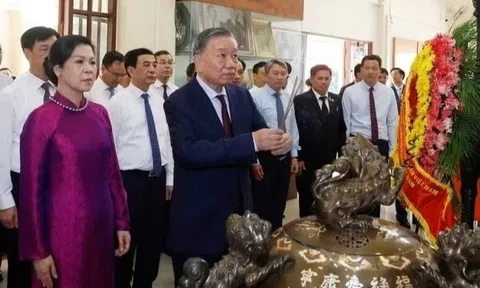 Tổng Bí thư, Chủ tịch nước thăm Khu di tích Chủ tịch Hồ Chí Minh ở Thái Lan