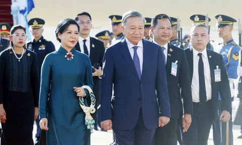 Thái Lan bắn 21 loạt đại bác chào đón Tổng Bí thư, Chủ tịch nước Tô Lâm