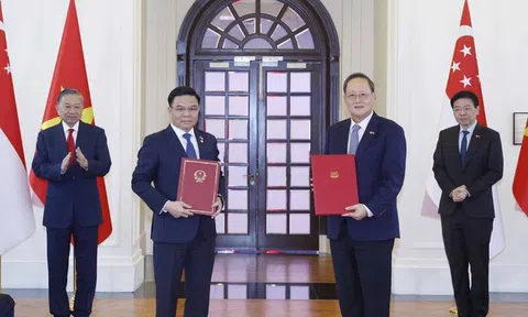 Việt Nam - Singapore ký kết nhiều văn kiện hợp tác