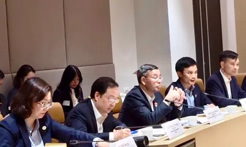 Bộ Tài chính Việt Nam - Singapore thúc đẩy hợp tác phát triển thị trường vốn, nâng hạng chứng khoán