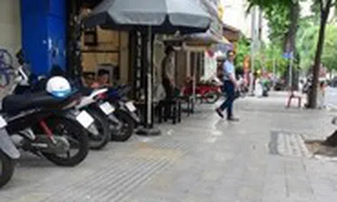 Người dân TP.HCM mong muốn sớm quy định sử dụng vỉa hè cho buôn bán
