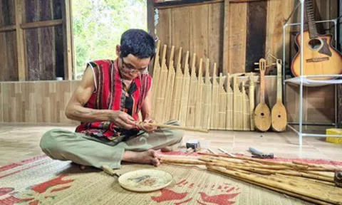 Người “giữ lửa” khèn bè, đàn Ta lư nơi miền biên giới Quảng Trị