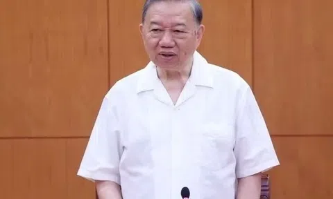 Không để xã hội giàu lên về vật chất nhưng nghèo đi về văn hóa, đạo đức