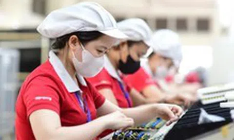 Đề xuất lộ trình giảm giờ làm xuống 40 - 44 giờ/tuần, chuyên gia nói 'thời điểm đã chín muồi'