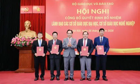 Bộ GD&ĐT bổ nhiệm nhiều giám đốc, hiệu trưởng các trường đại học, cao đẳng trực thuộc