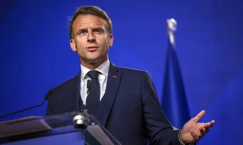 Ông Macron lên tiếng về thư ngỏ ông Zelensky gửi ông Putin: Đã đến lúc nối lại đối thoại với Moscow