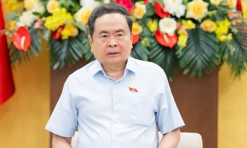Chủ tịch Quốc hội: Còn tình trạng chậm xử lý trụ sở, đất đai sau sắp xếp