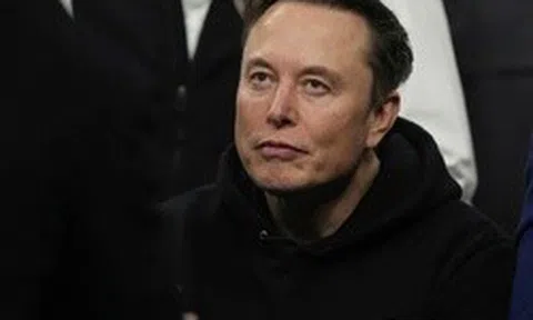 SpaceX gọi vốn lịch sử, tỉ phú Elon Musk chạm mốc tài sản chưa từng có
