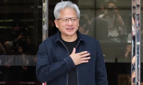 Người Hàn Quốc 'phát cuồng', lập cả trang web theo dõi Jensen Huang