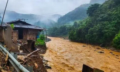 Mưa lớn ở miền Bắc từ đêm nay, cảnh báo nguy cơ lũ quét, sạt lở