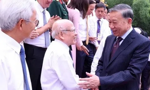 Tổng Bí thư, Chủ tịch nước Tô Lâm gặp mặt 101 nhà báo tiêu biểu