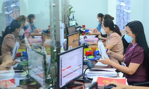 Đề xuất mới của Bộ Nội vụ về phân bổ biên chế công chức cấp tỉnh, xã