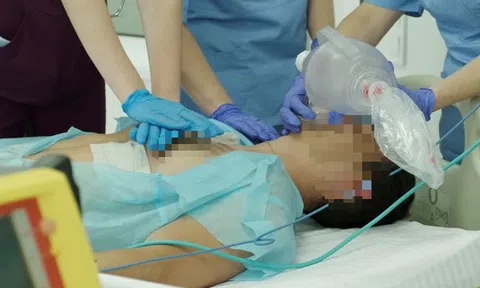 Người đàn ông 45 tuổi tử vong đột ngột, bác sĩ cảnh báo "chớ dại" bỏ qua 4 dấu hiệu này
