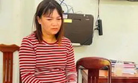 Áp giải người phụ nữ lừa đảo rồi bỏ trốn thi hành án
