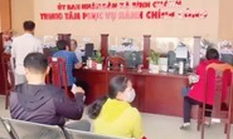 Bình Chánh làm thêm giờ phục vụ người dân, rút ngắn thời gian giải quyết thủ tục hành chính