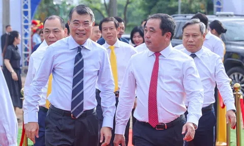 Thủ tướng dự lễ khởi công 5 tuyến đường sắt, 3 dự án nhà ở cho thuê tại Hà Nội