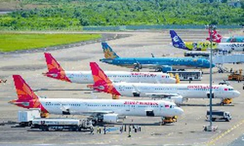 Hãng bay Việt tuyển tiếp viên, ghi thẳng mức thu nhập đáng mơ ước