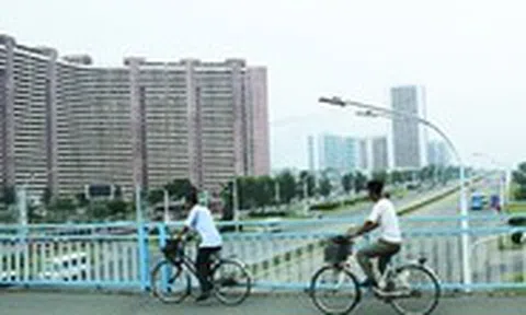 Chuyện chưa kể sau trang báo - Kỳ 4: Những ngày đặc biệt ở Triều Tiên
