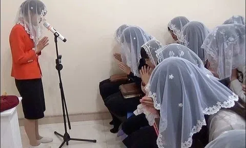 Công an hỗ trợ người dân tìm lại người thân bị lôi kéo sinh hoạt đạo trái phép
