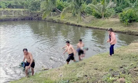 Hai cháu nhỏ đuối nước thương tâm trong ao gần nhà