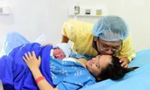 Từ 1-7, sinh đủ 2 con được ưu tiên mua nhà ở xã hội, tăng thời gian nghỉ thai sản