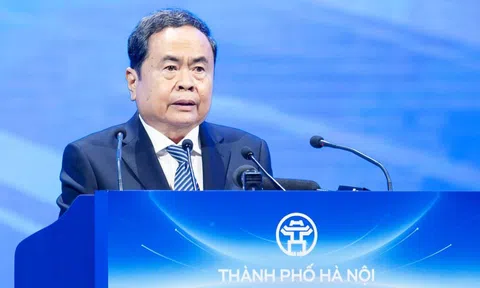 Chủ tịch Quốc hội: Cơ hội lịch sử để Thủ đô bứt phá, thực hiện quy hoạch 100 năm