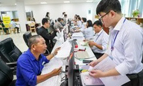 129 phường, xã ở TP.HCM phải làm việc sáng thứ Bảy để giải quyết hồ sơ đất đai, chứng thực