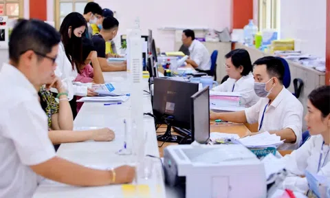 Lương cơ sở tăng lên 2,53 triệu đồng từ hôm nay, 1/7