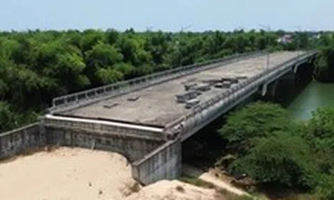 Giám đốc Sở Xây dựng nói về hàng loạt cây cầu xây xong... chờ đường ở Đà Nẵng