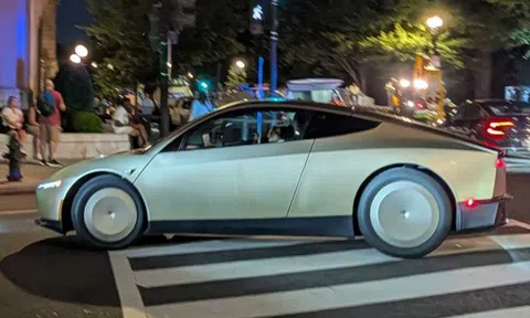 Xe điện không vô lăng Tesla Cybercab bắt đầu chạy thử tại Mỹ