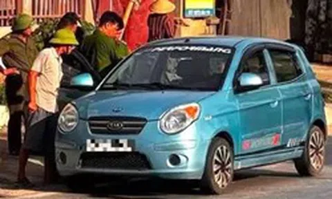 Phát hiện hai người đàn ông tử vong trong ô tô đỗ ven quốc lộ 32