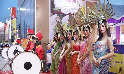 Hàng ngàn sản phẩm tại Hội chợ hàng Tết Việt Nam-Thái Lan