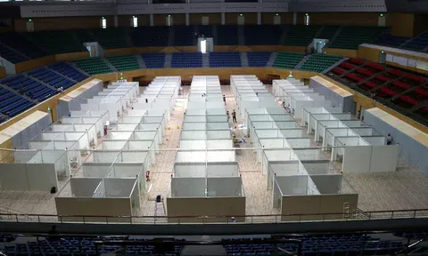 Chùm ảnh: Cận cảnh bệnh viện dã chiến lớn nhất Đà Nẵng sau khi hoàn thành